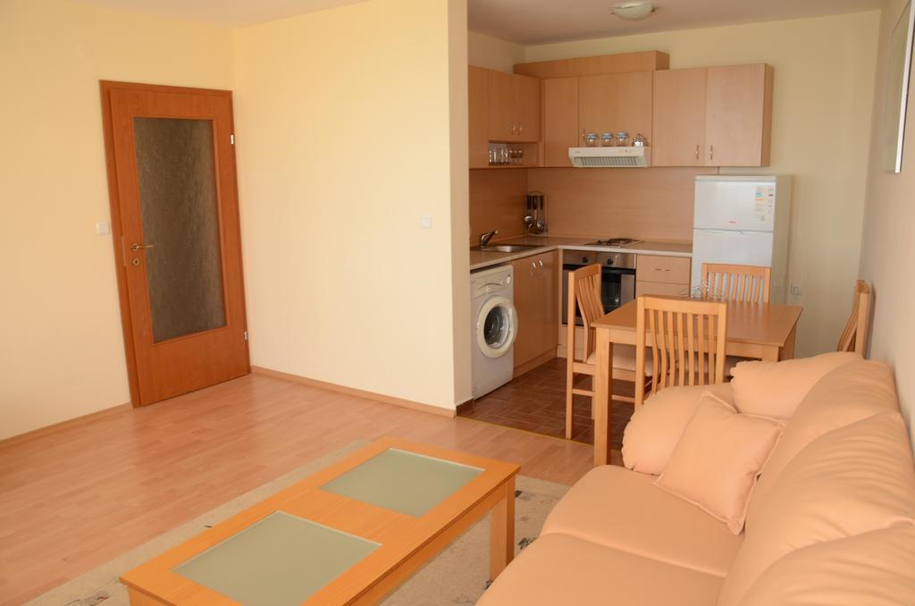 Single Private Apartments In Marina View Fort Beach Sveti Vlas Exteriér fotografie