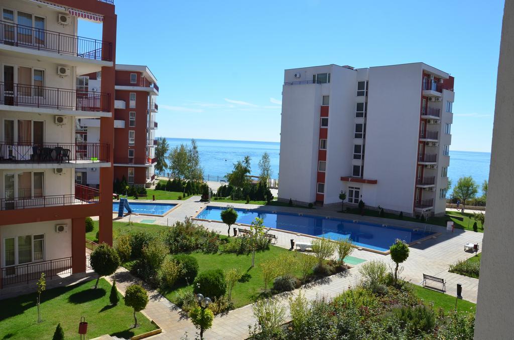 Single Private Apartments In Marina View Fort Beach Sveti Vlas Exteriér fotografie