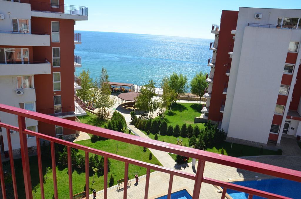 Single Private Apartments In Marina View Fort Beach Sveti Vlas Exteriér fotografie