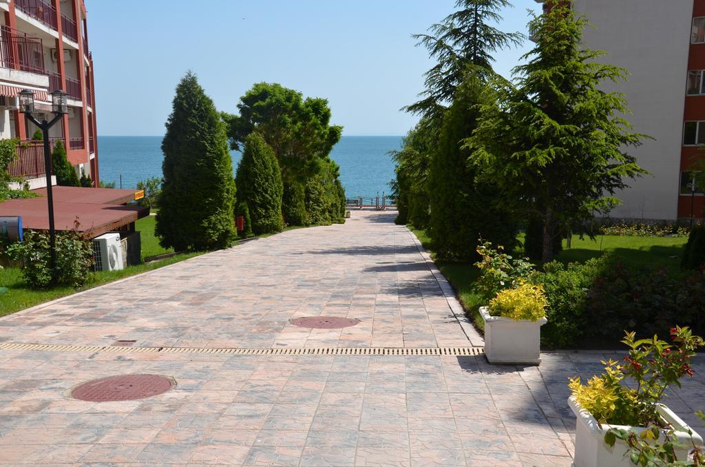Single Private Apartments In Marina View Fort Beach Sveti Vlas Exteriér fotografie